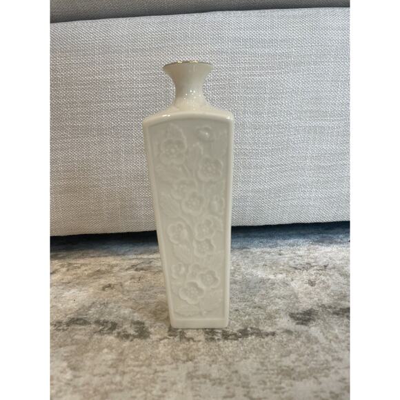 Lenox‎ Porcelain Floral Off-White bud vase 7.5” - Picture 1 of 7